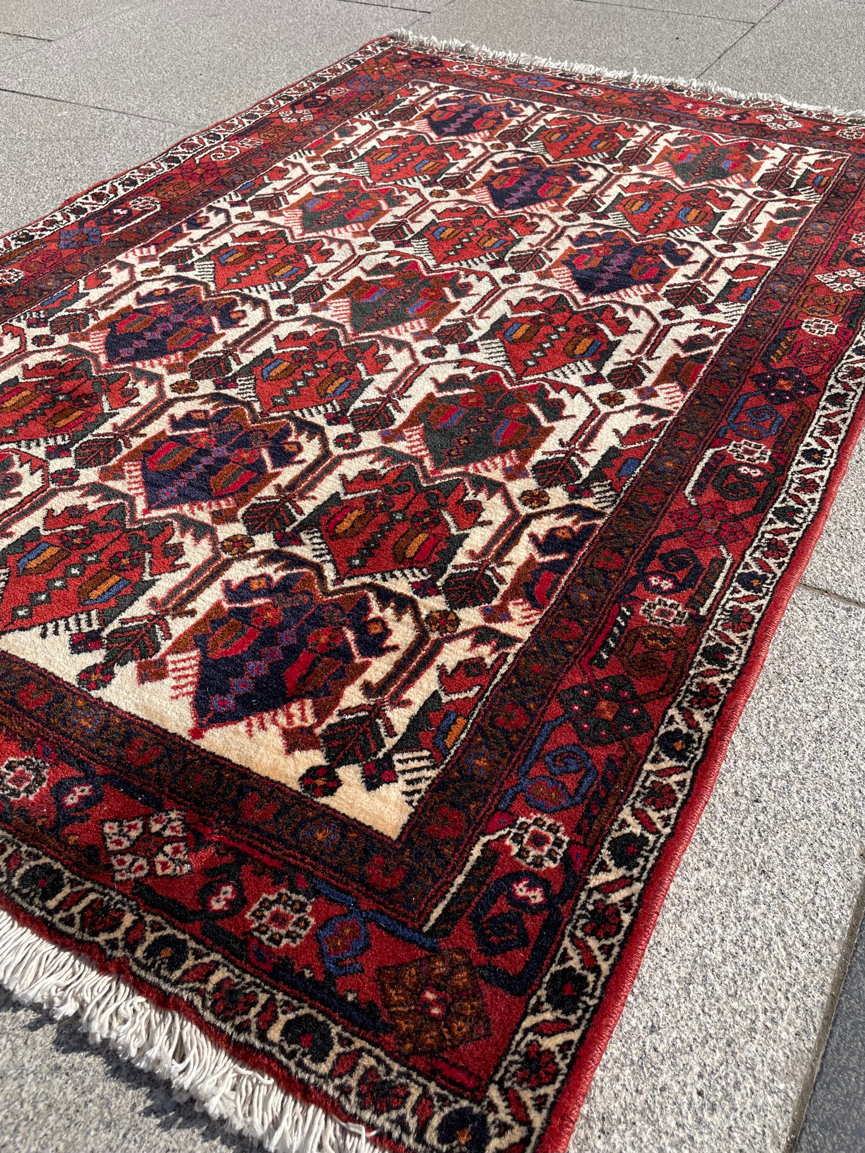 Vıntage Turkish Rug 2.98 x 4.39