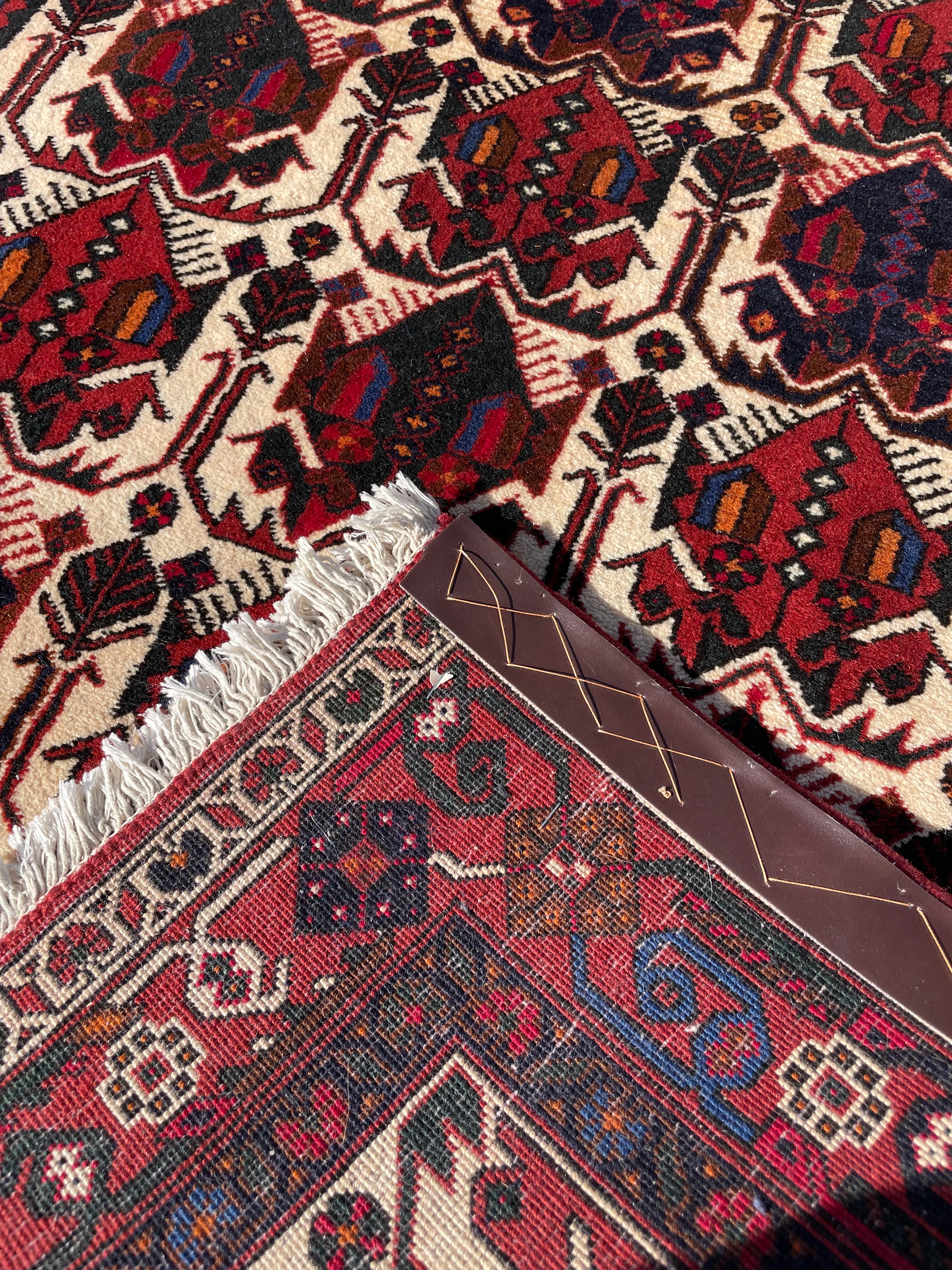 Vıntage Turkish Rug 2.98 x 4.39