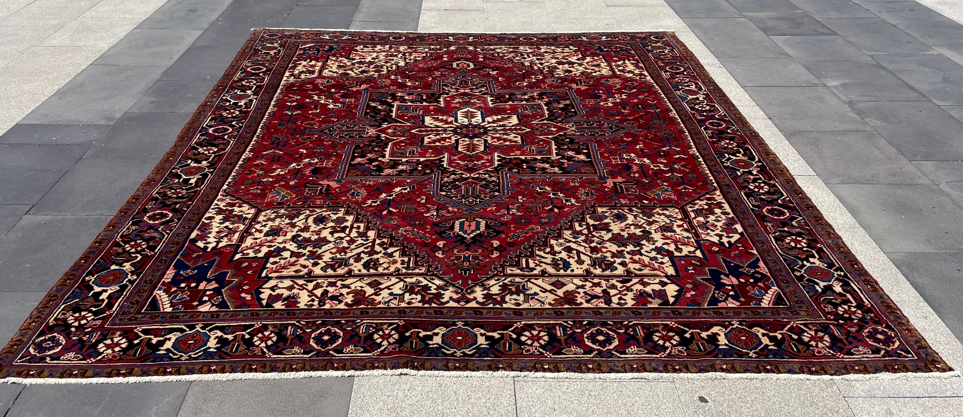 Vintage Heriz AreaRug 9.8x11.31 Handwoven Wool High Pile Cozy Tribal Oriental Carpet