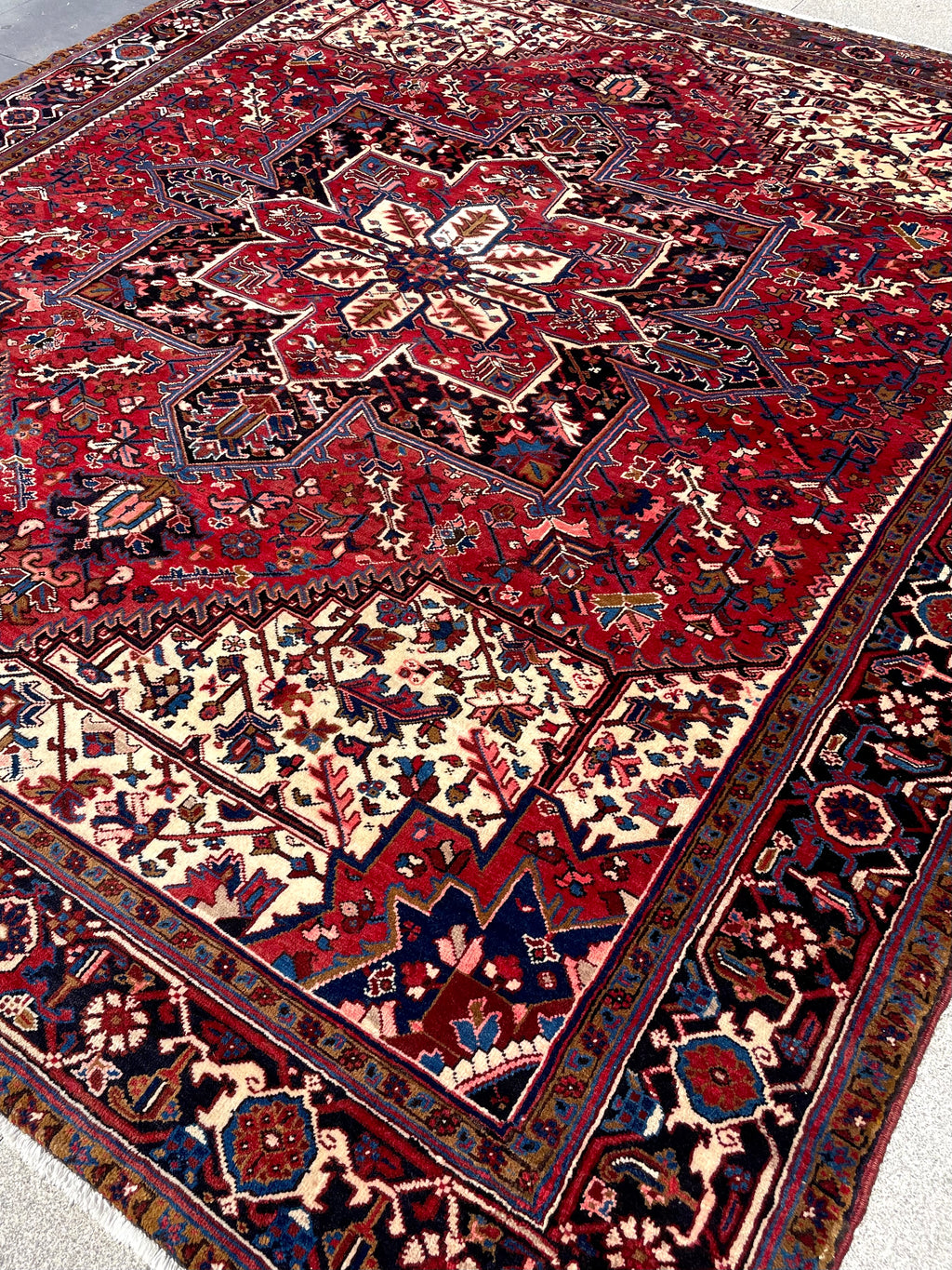 Vintage Heriz AreaRug 9.8x11.31 Handwoven Wool High Pile Cozy Tribal Oriental Carpet