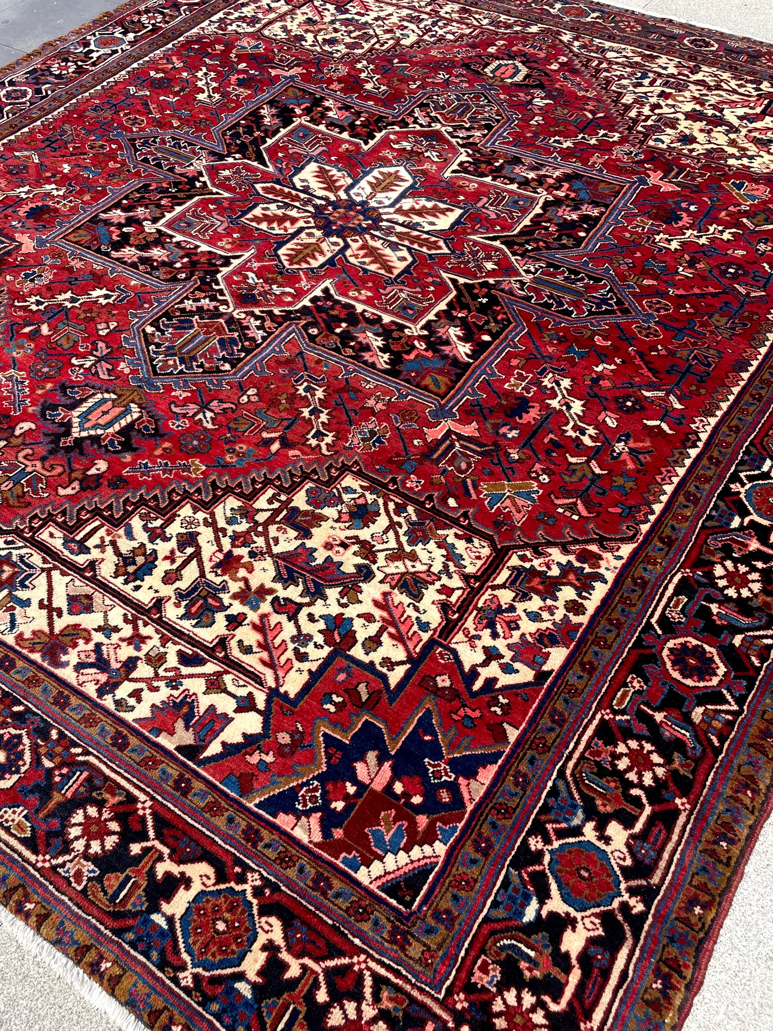 Vintage Heriz AreaRug 9.8x11.31 Handwoven Wool High Pile Cozy Tribal Oriental Carpet