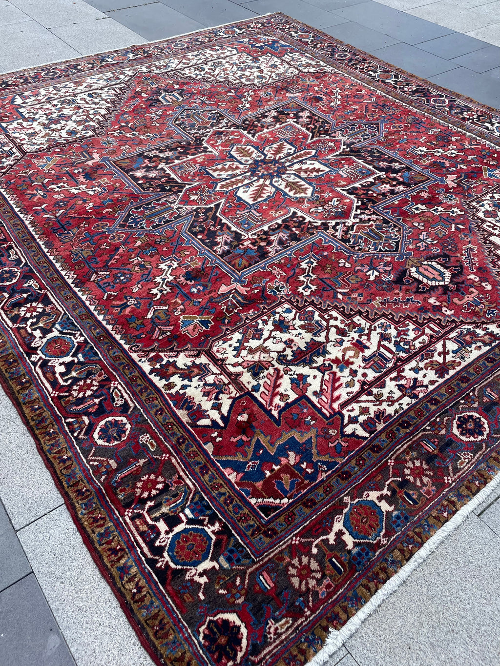 Vintage Heriz AreaRug 9.8x11.31 Handwoven Wool High Pile Cozy Tribal Oriental Carpet