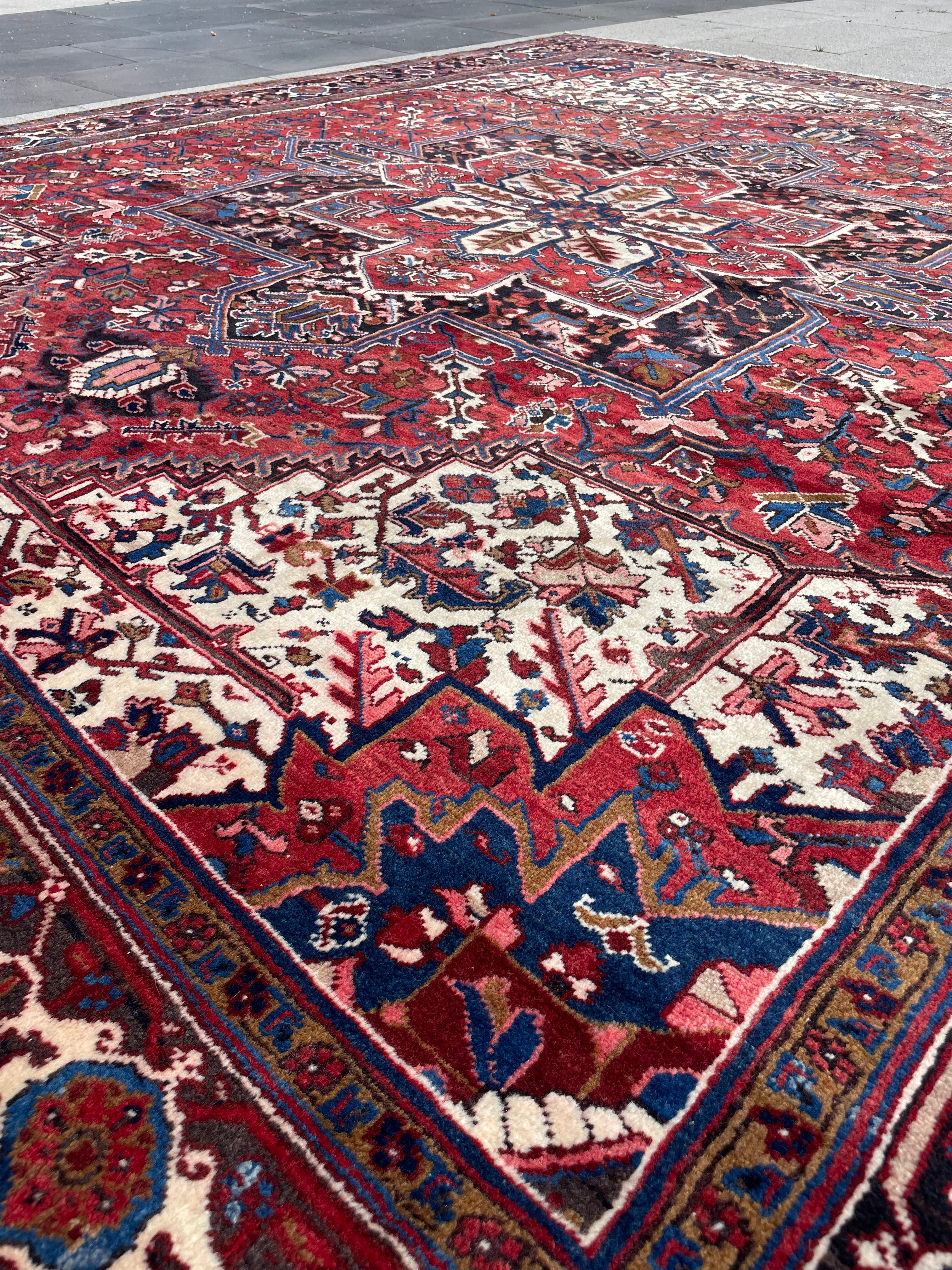 Vintage Heriz AreaRug 9.8x11.31 Handwoven Wool High Pile Cozy Tribal Oriental Carpet