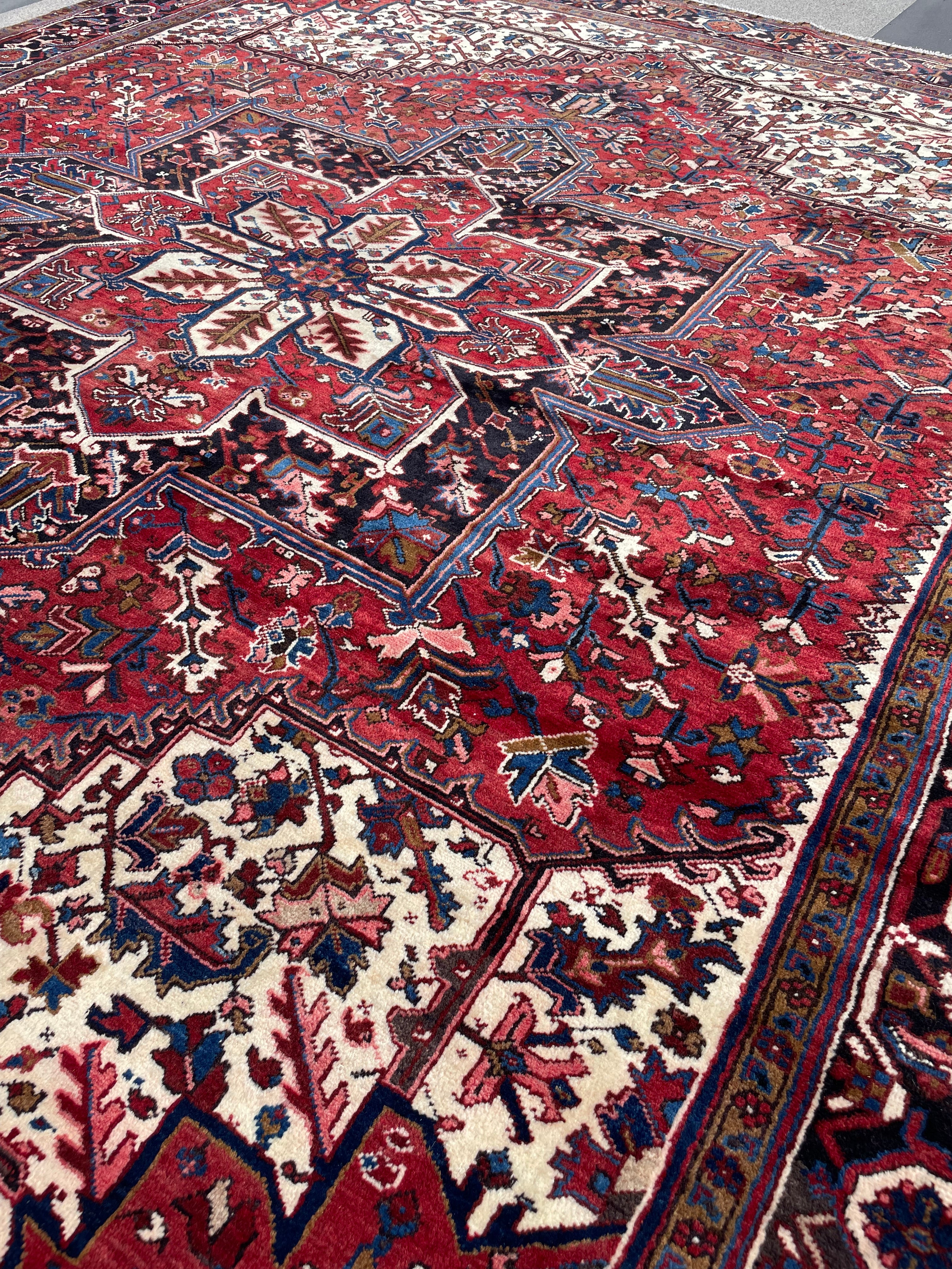 Vintage Heriz AreaRug 9.8x11.31 Handwoven Wool High Pile Cozy Tribal Oriental Carpet
