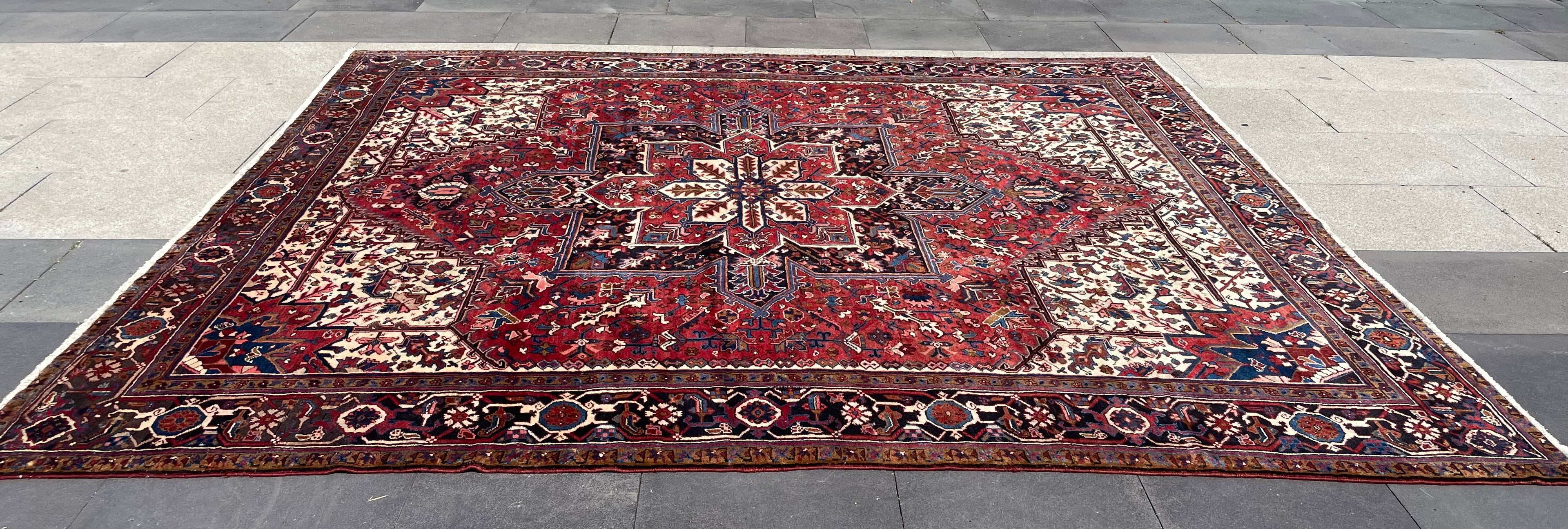Vintage Heriz AreaRug 9.8x11.31 Handwoven Wool High Pile Cozy Tribal Oriental Carpet