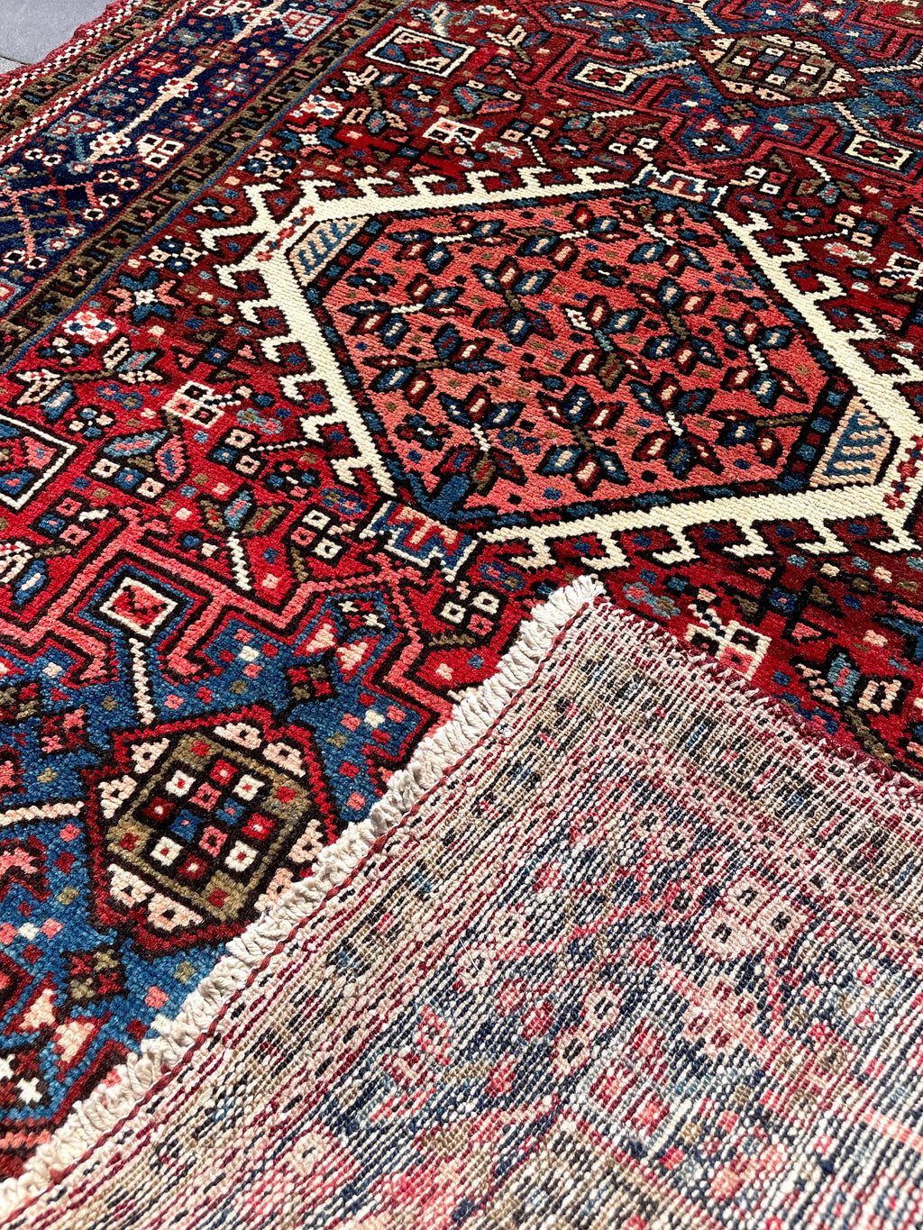 Vintage Turkish Heriz Rug 3.5x4.4 Handwoven Wool Low Pile Rustic Tribal Oriental Carpet Home Decor